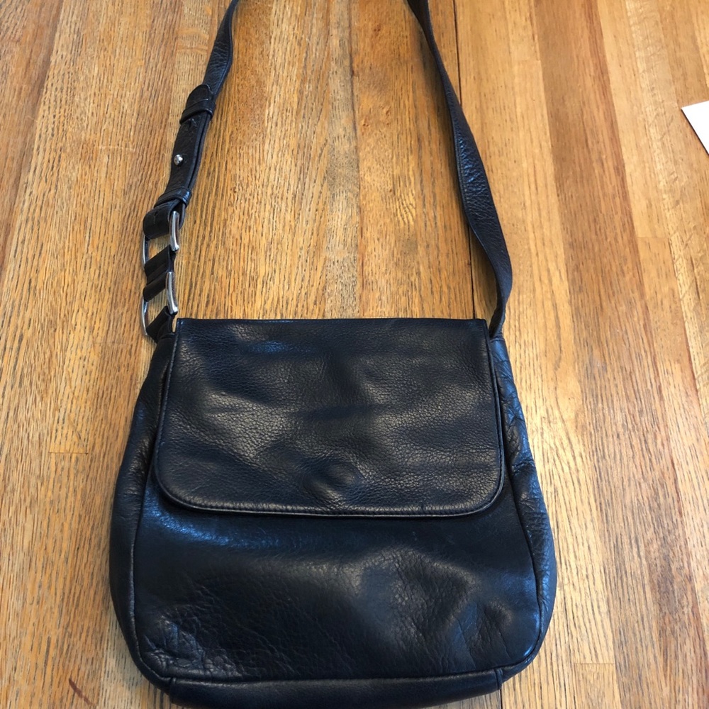 Enzo Angiolino leather crossbody